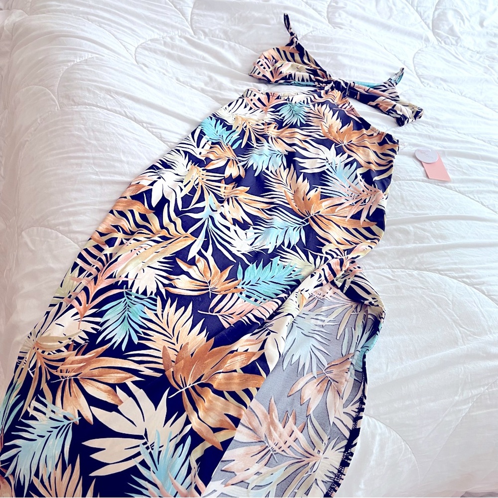 Blashe Los Angeles - Sexy Vacation Peek a Boo Maxi Dress - Picture 2 of 7